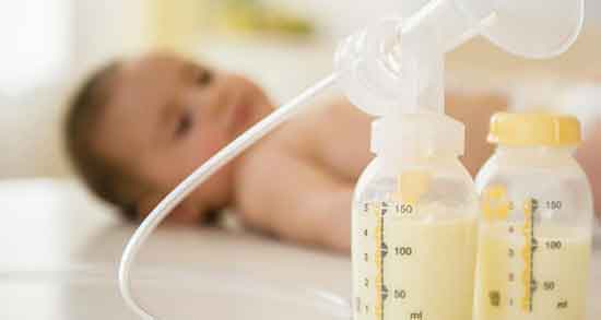 فواید آغوز برای نوزاد